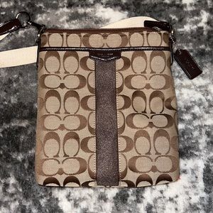 VINTAGE COACH CROSS BODY BAG